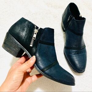 CHARLES by Charles Davis Womens Hight Top Zipper Fashion Ankle boots size 8.5